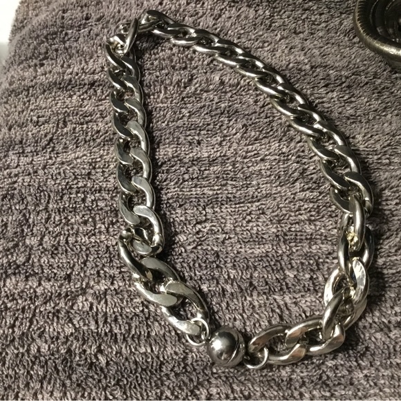 Silver chain necklace with ball closure - Picture 1 of 4